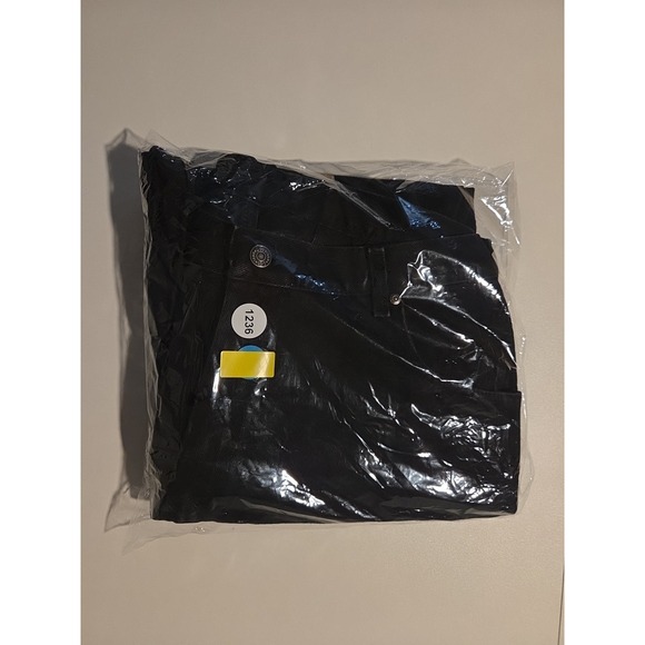 Lee Black High Waisted Straight Leg Jeans, Women's Size 18, Lower On The Waist‎ - Picture 7 of 7